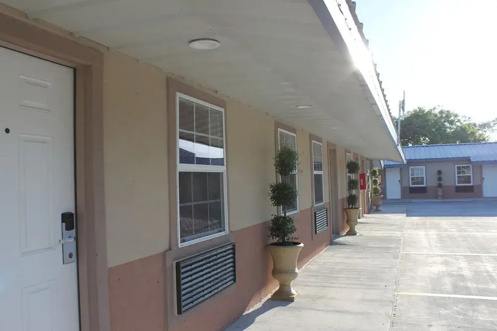 photo 1 of Harbour Inn