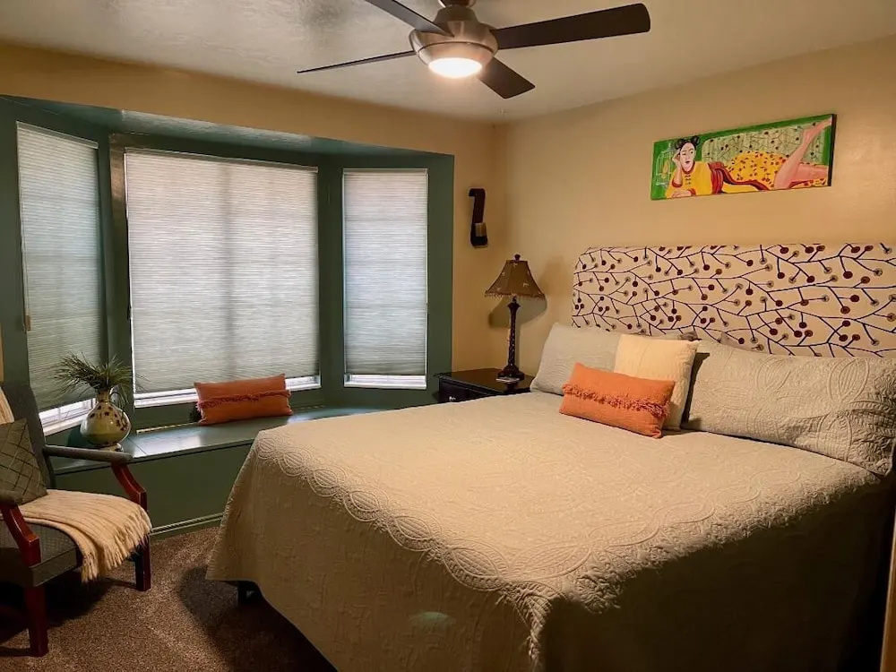 photo 1 of Harvest House Bed & Breakfast