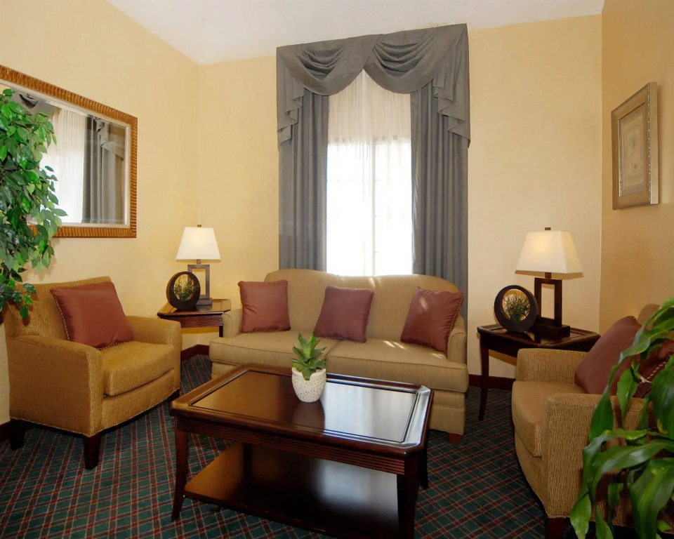 photo 1 of Hathaway Inn