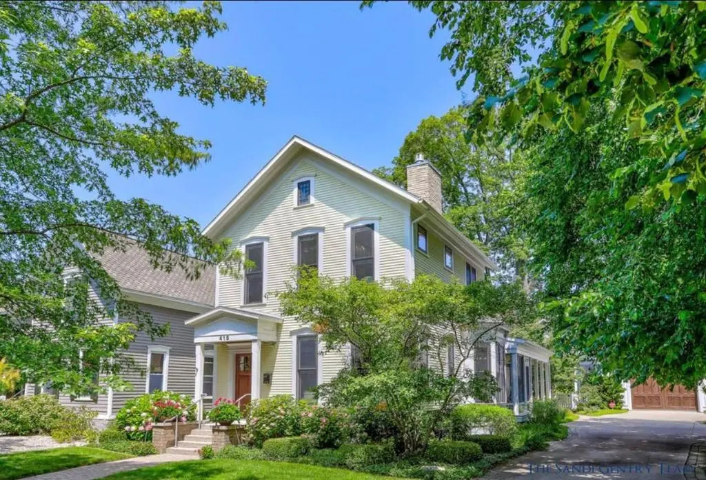 photo 1 of Haven on Howard - Monthly Booking Great Location