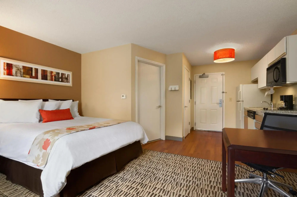 photo 1 of MainStay Suites Detroit Auburn Hills