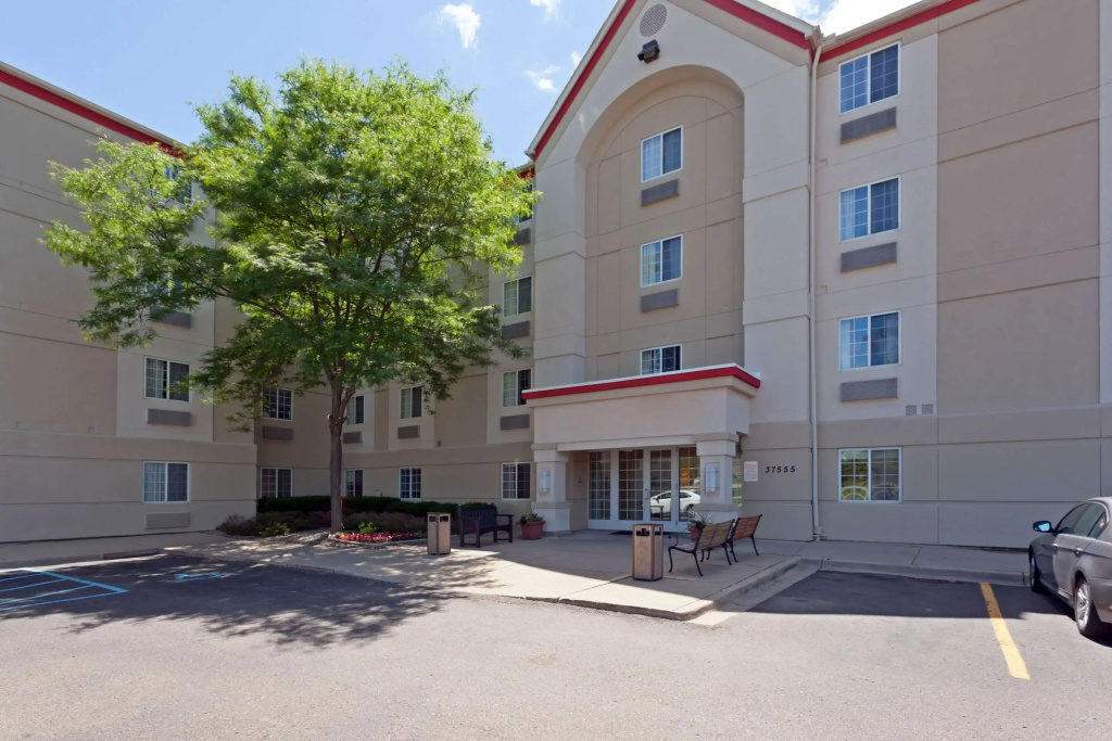 photo 1 of MainStay Suites Detroit Farmington Hills
