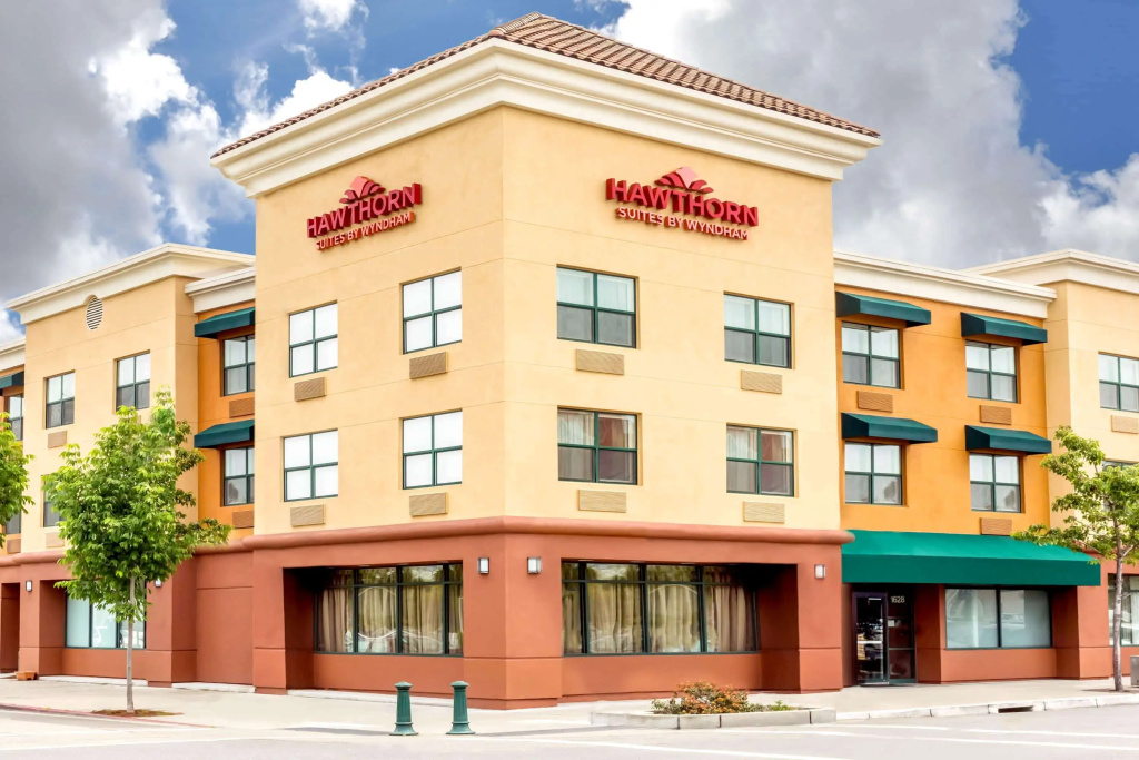photo 1 of Hawthorn Suites by Wyndham Oakland/Alameda
