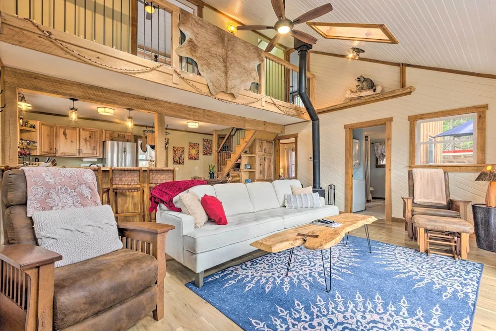 photo 1 of Hendersonville Cabin w/ Hot Tub, Views & Fire Pit!