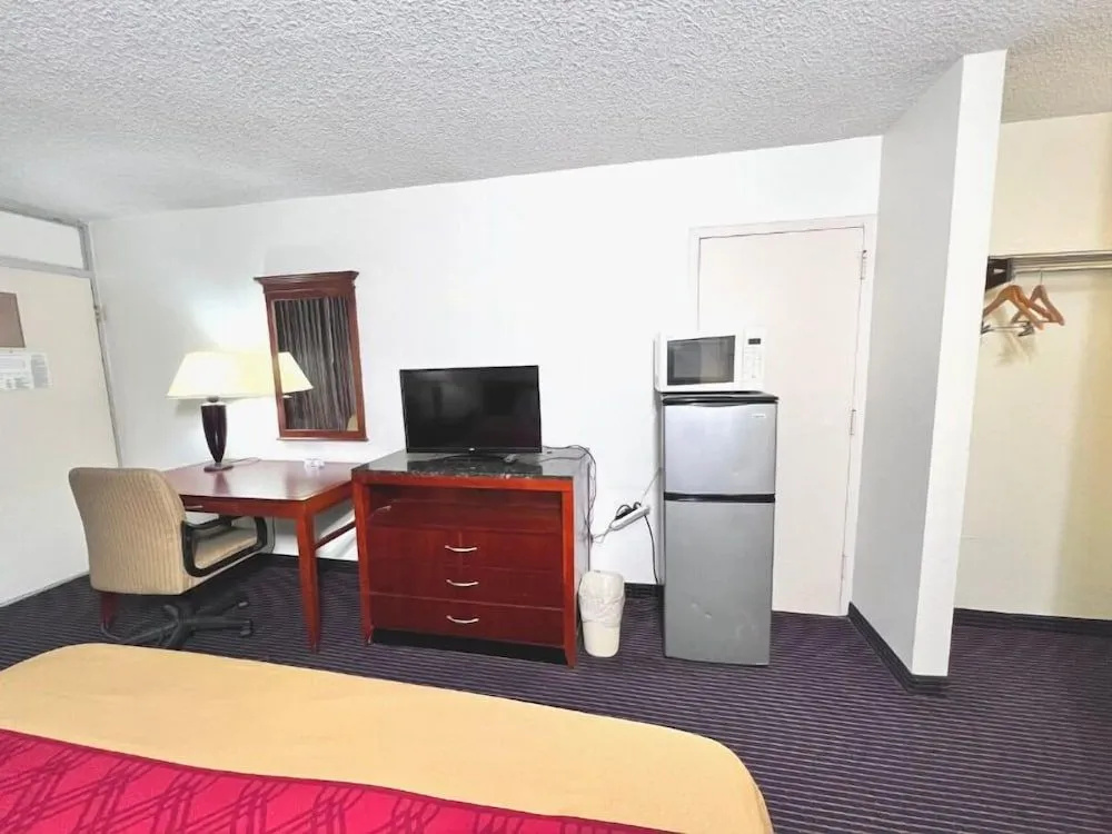 photo 1 of Heritage Inn & Suites by Capital O Baton Rouge I 10
