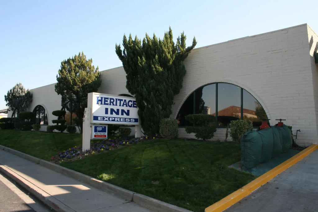 photo 1 of Heritage Inn Express Roseville
