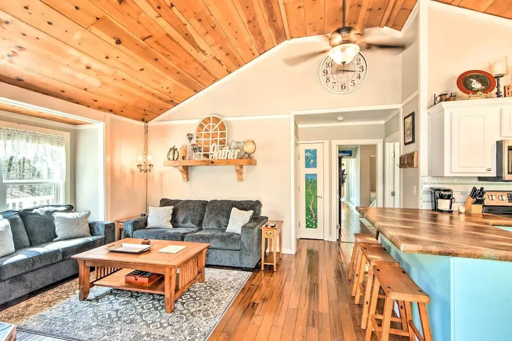 photo 1 of Hot Tub, Fire Pit: Family-friendly Murphy Home