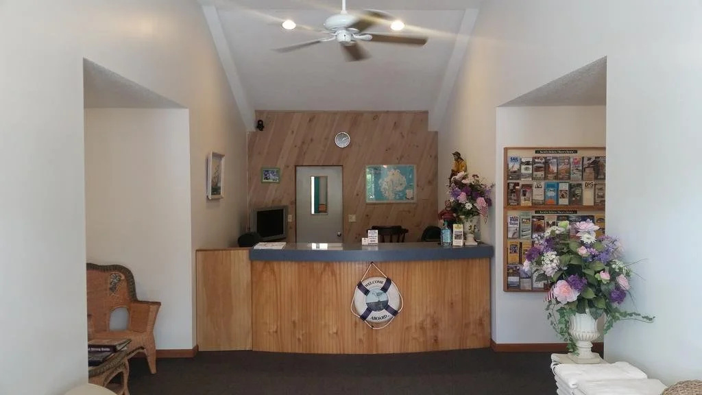 photo 1 of High Seas Motel