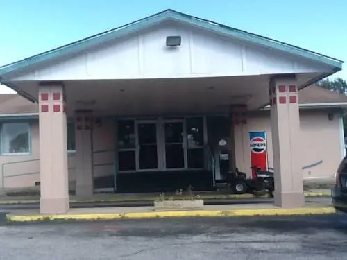 photo 1 of Highway Inn