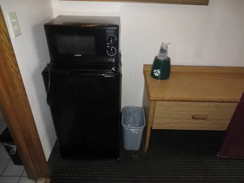 photo 1 of Hillside Inn