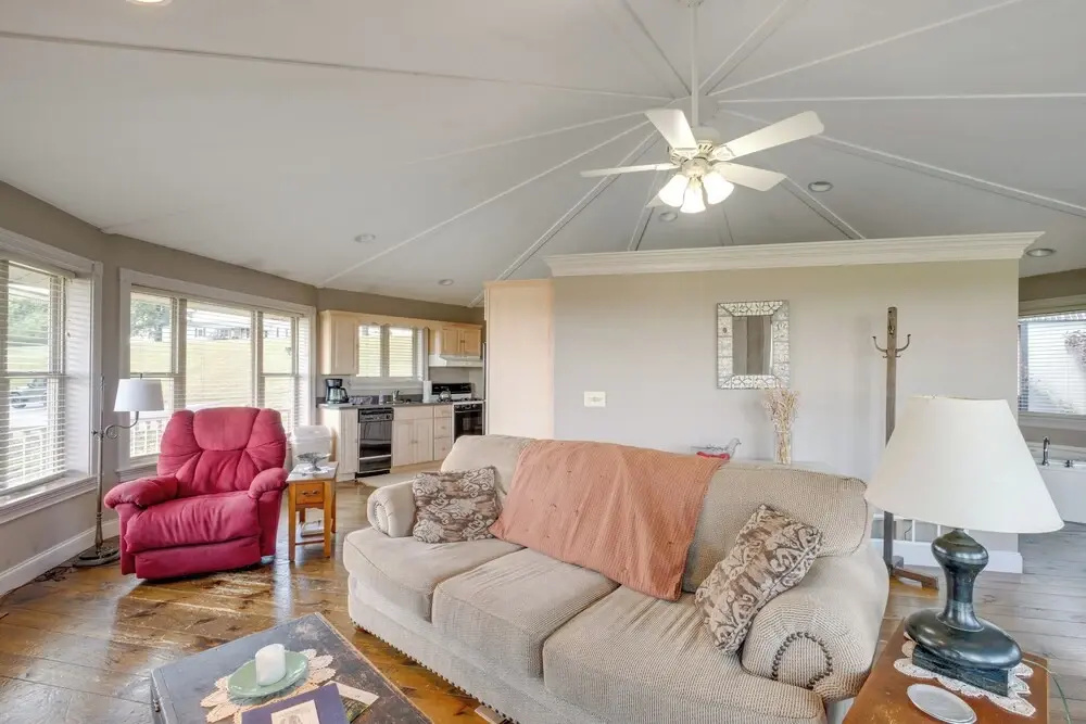 photo 1 of Panoramic Views: Hillside Millersburg Studio
