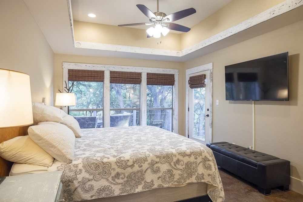 photo 1 of Hilltop Hideaway 14438 by RedAwning