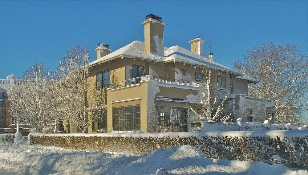 photo 1 of Hilltop Inn