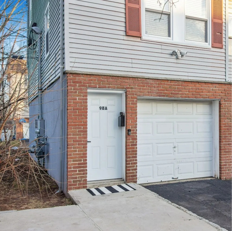 photo 1 of Hillyer Manner - Comfy Townhouse In Great Location! 3 Bedroom Townhouse by Redawning