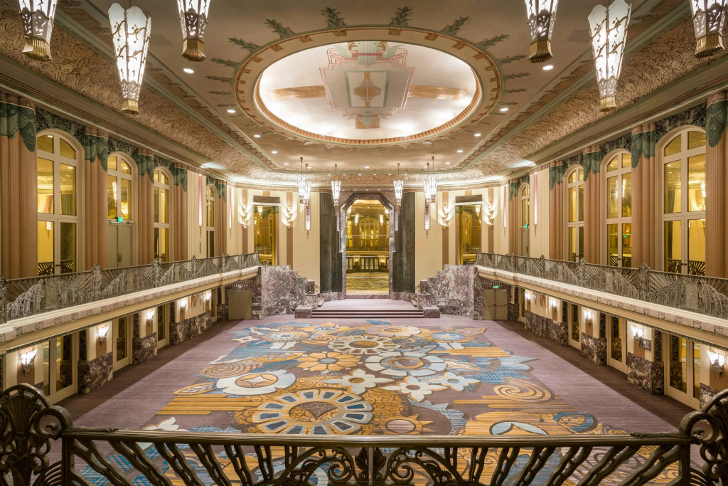 photo 1 of Hilton Cincinnati Netherland Plaza