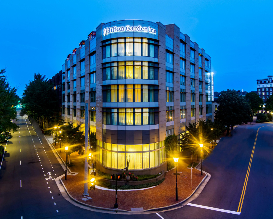 photo 1 of Hilton Garden Inn Alexandria Old Town National Harbor