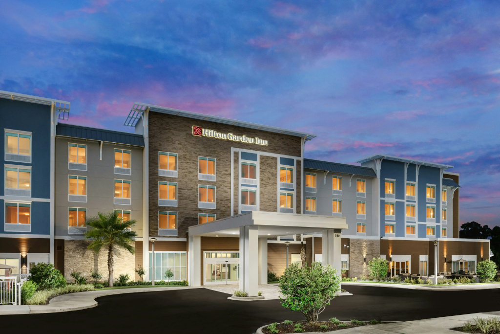 photo 1 of Hilton Garden Inn Apopka City Center