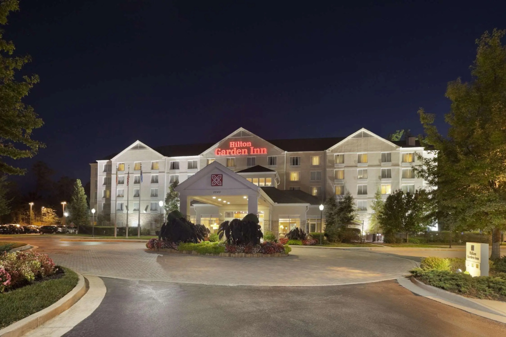 photo 1 of Hilton Garden Inn Atlanta NE/Gwinnett Sugarloaf