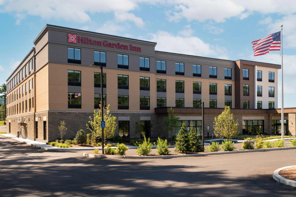photo 1 of Hilton Garden Inn Boston Canton