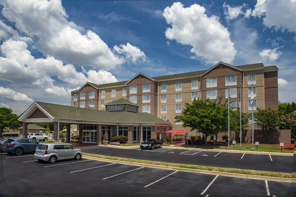 photo 1 of Hilton Garden Inn Charlotte Pineville