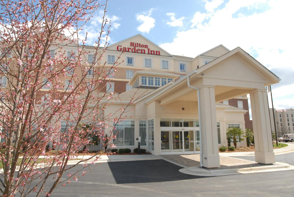 photo 1 of Hilton Garden Inn Charlotte/Concord