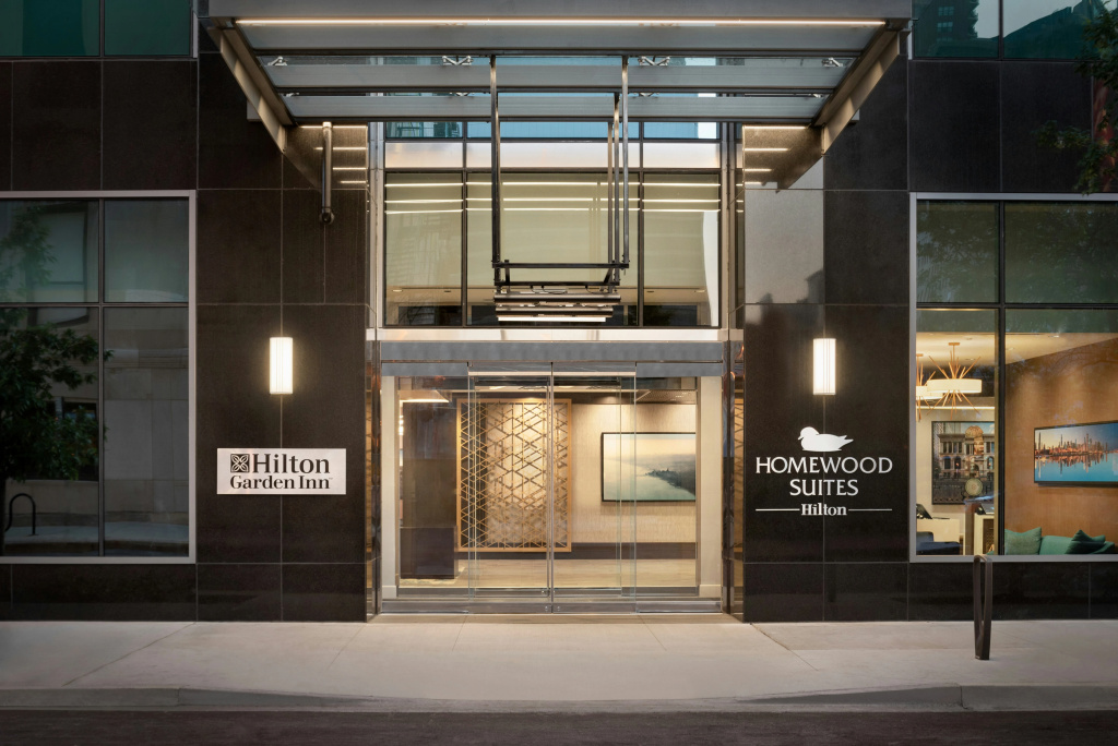 photo 1 of Hilton Garden Inn Chicago Downtown South Loop