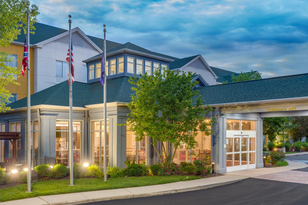 photo 1 of Hilton Garden Inn Cincinnati/Sharonville