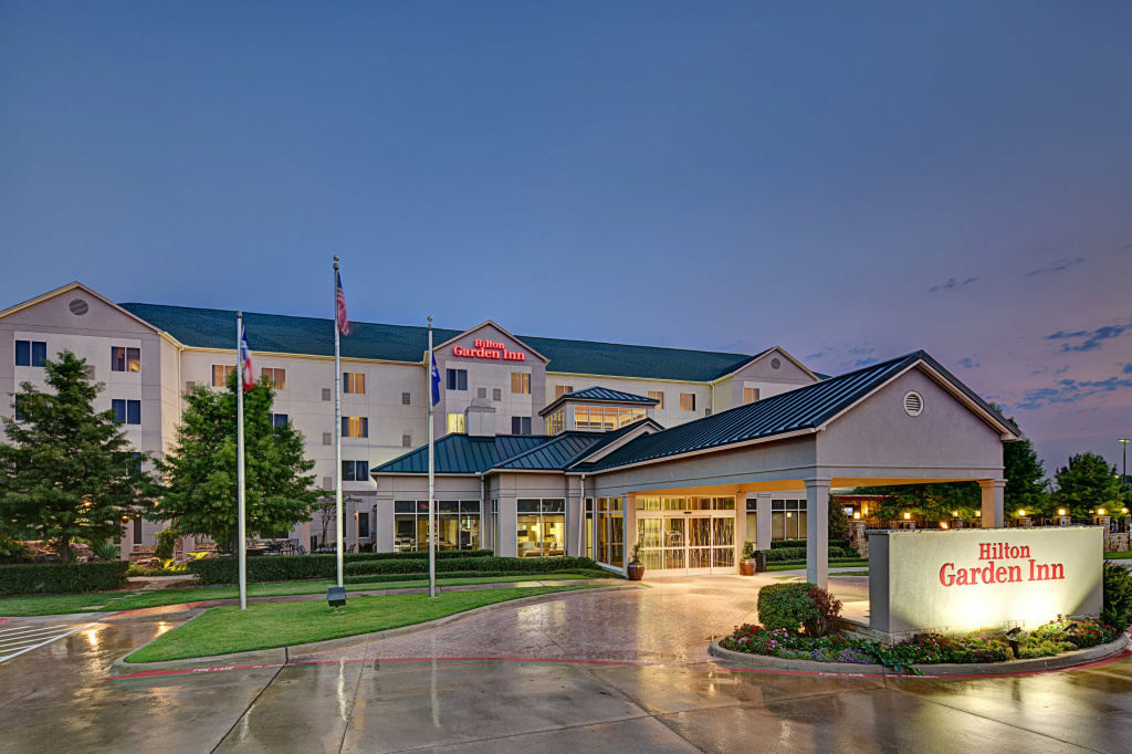 photo 1 of Hilton Garden Inn DFW Airport South