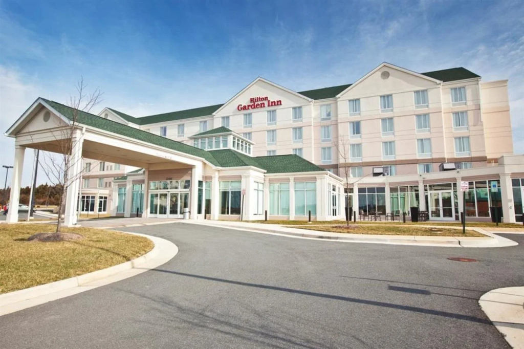 photo 1 of Hilton Garden Inn Dulles North