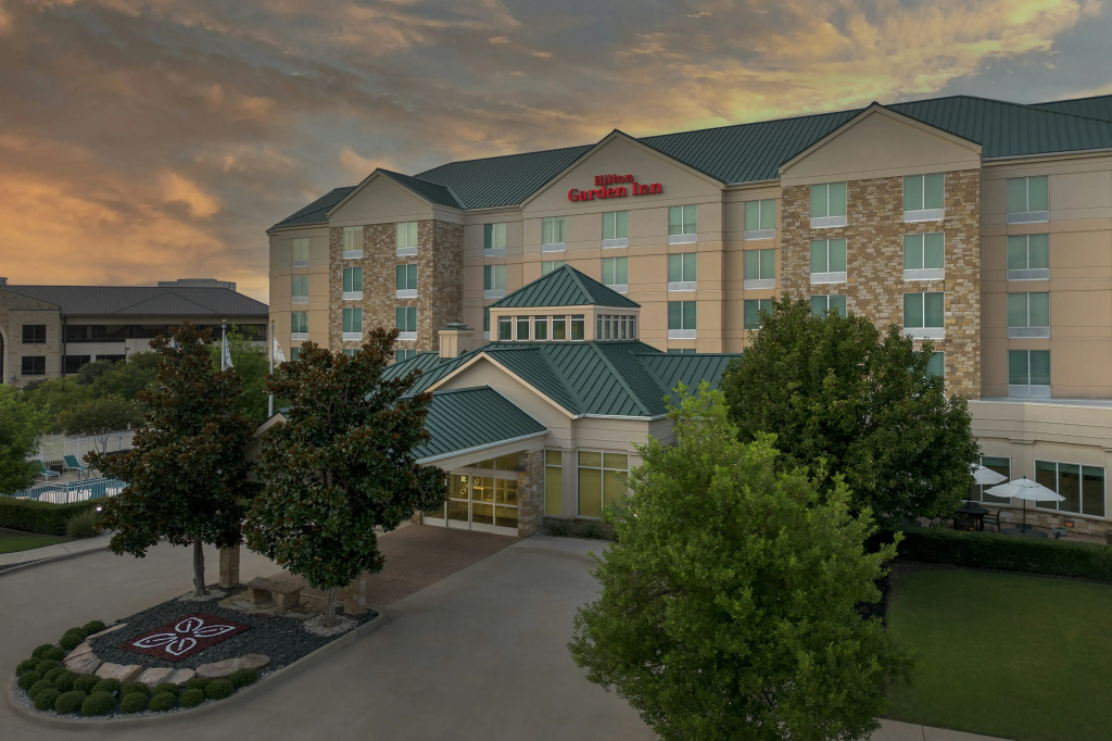 photo 1 of Hilton Garden Inn Frisco