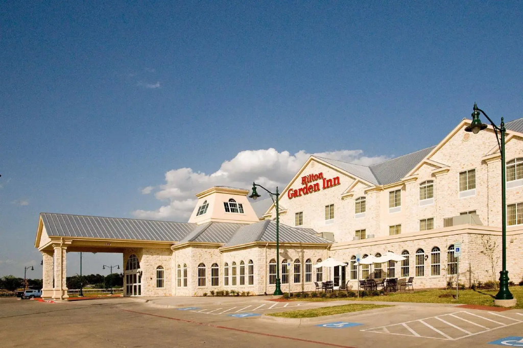 photo 1 of Hilton Garden Inn Granbury
