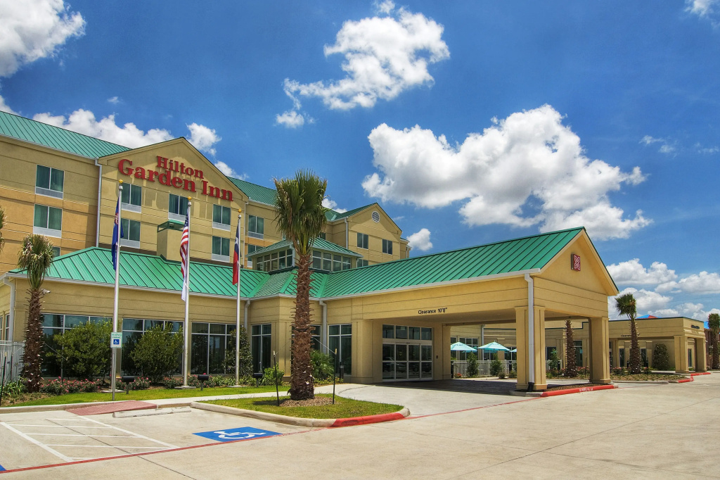 photo 1 of Hilton Garden Inn Houston-Pearland