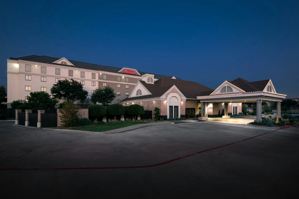 photo 1 of Hilton Garden Inn Las Colinas