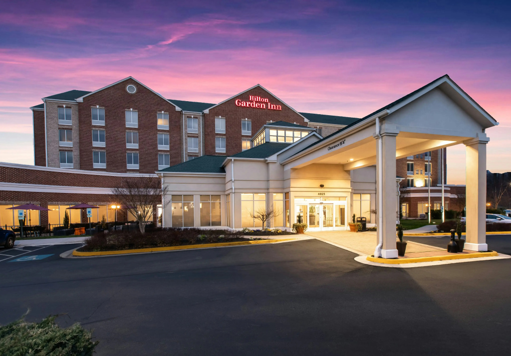 photo 1 of Hilton Garden Inn Lynchburg