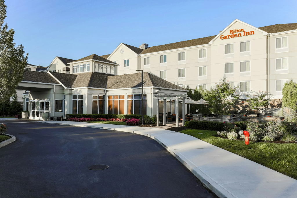 photo 1 of Hilton Garden Inn Melville
