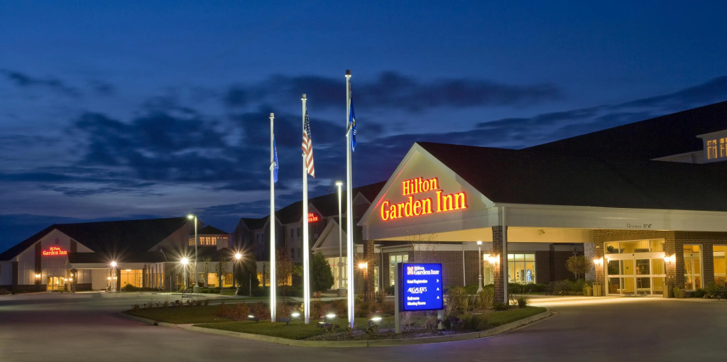 photo 1 of Hilton Garden Inn Milwaukee Northwest Conference Center