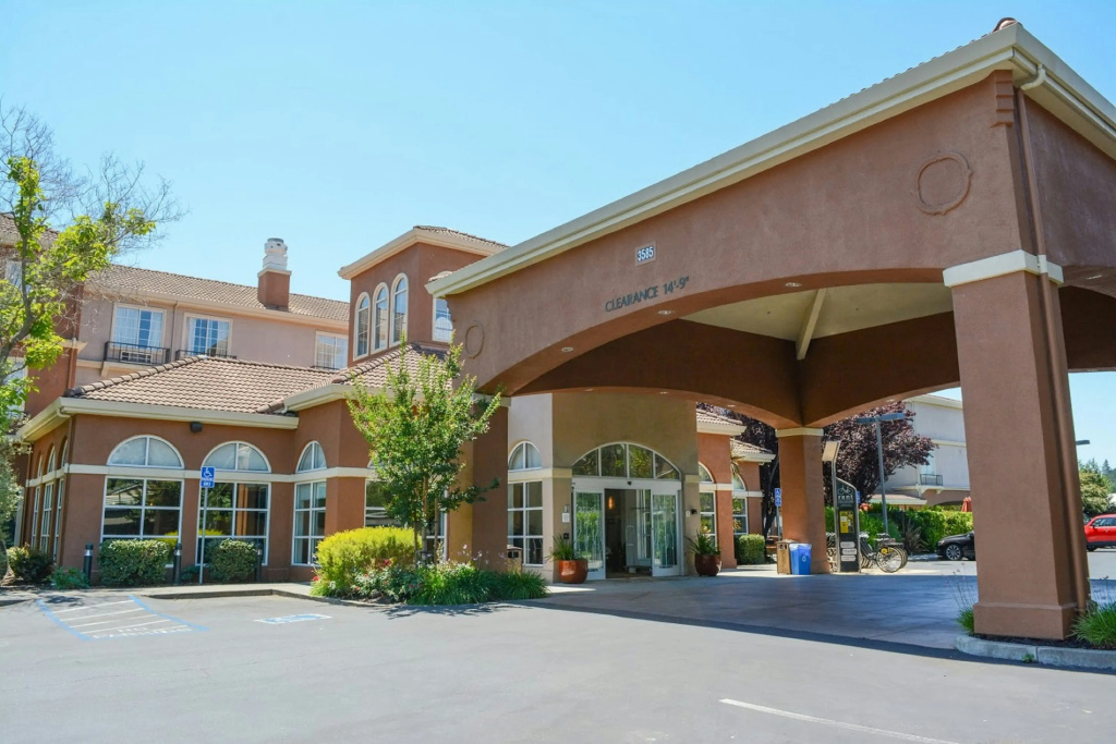 photo 1 of Hilton Garden Inn Napa