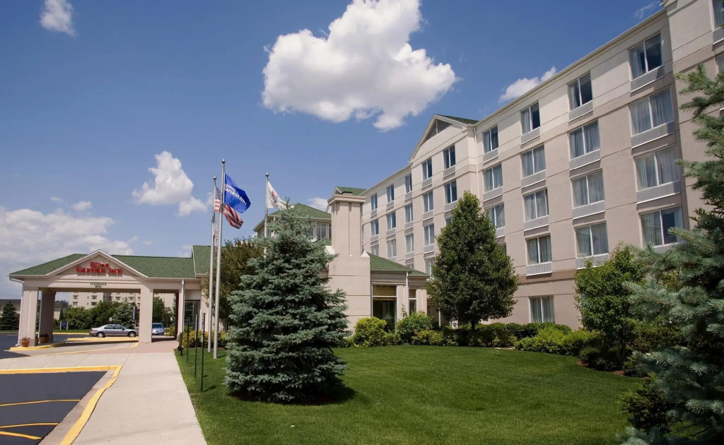 photo 1 of Hilton Garden Inn Chicago / Oak Brook
