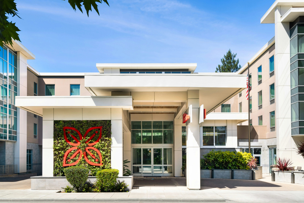 photo 1 of Hilton Garden Inn Palo Alto
