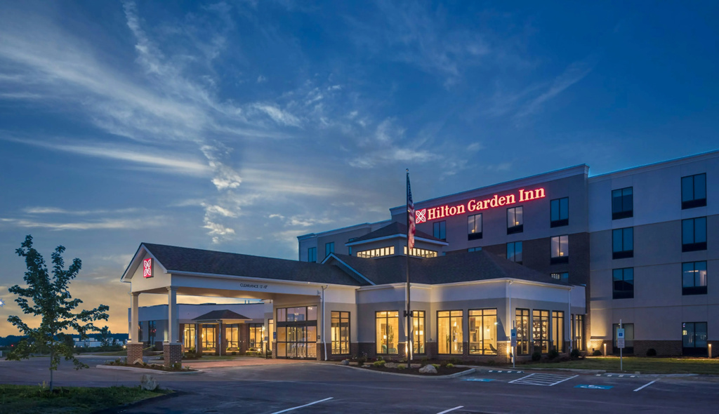 photo 1 of Hilton Garden Inn Pittsburgh Airport