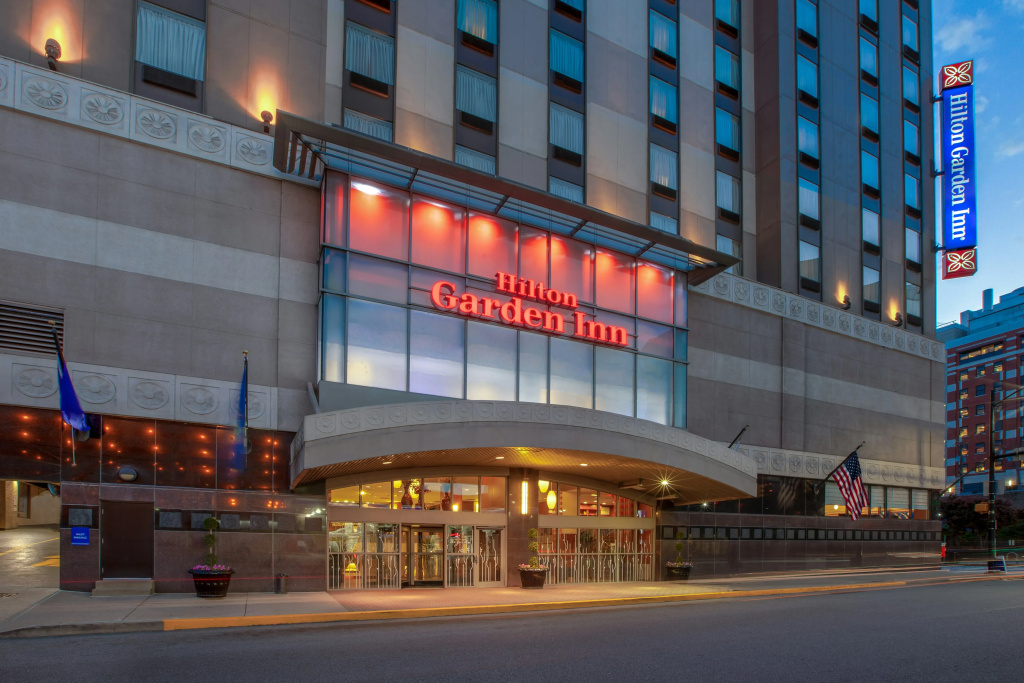 photo 1 of Hilton Garden Inn Pittsburgh University Place