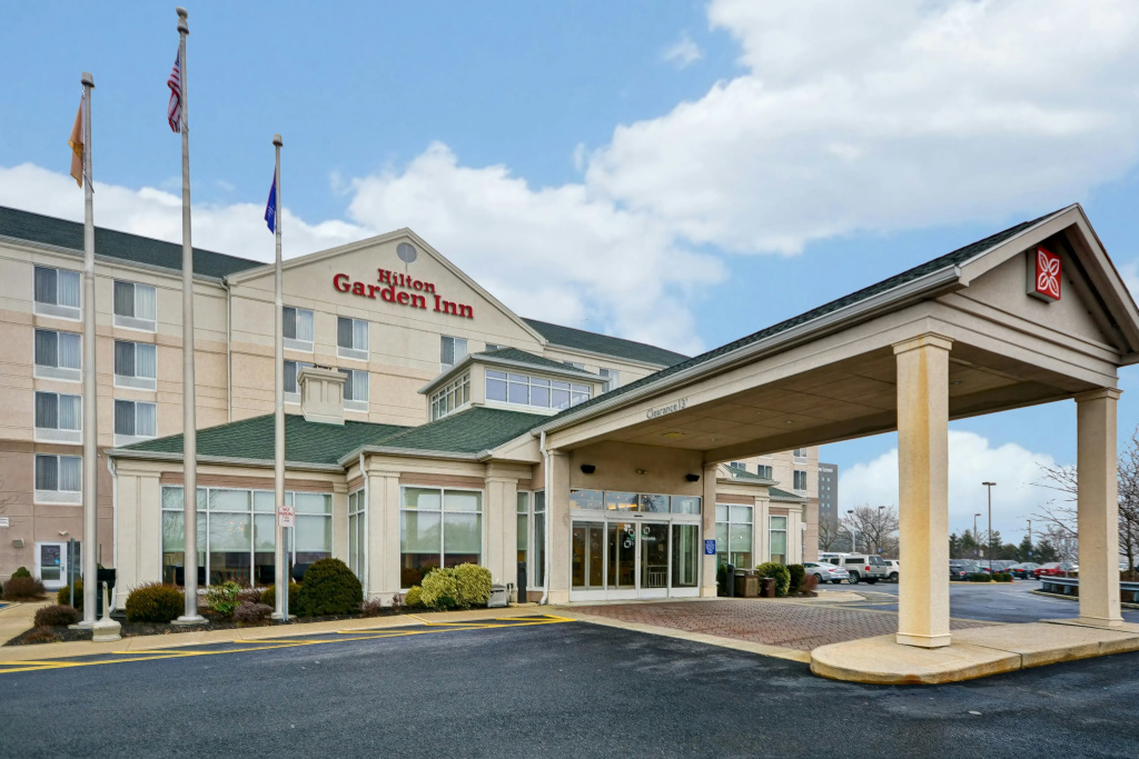 photo 1 of Hilton Garden Inn Ridgefield Park