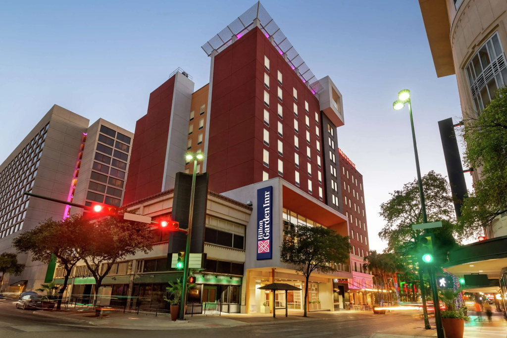 photo 1 of Hilton Garden Inn San Antonio Downtown Riverwalk