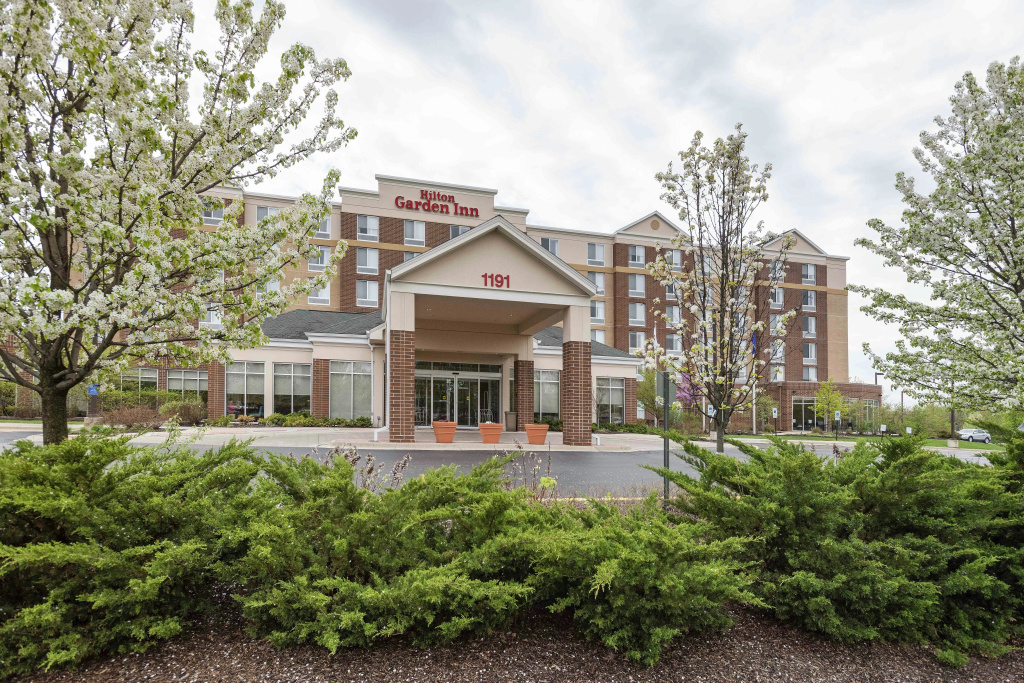 photo 1 of Hilton Garden Inn Schaumburg