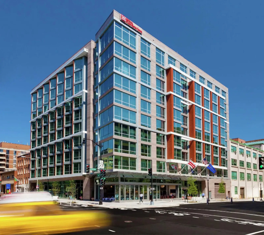 photo 1 of Hilton Garden Inn Washington DC/Georgetown Area