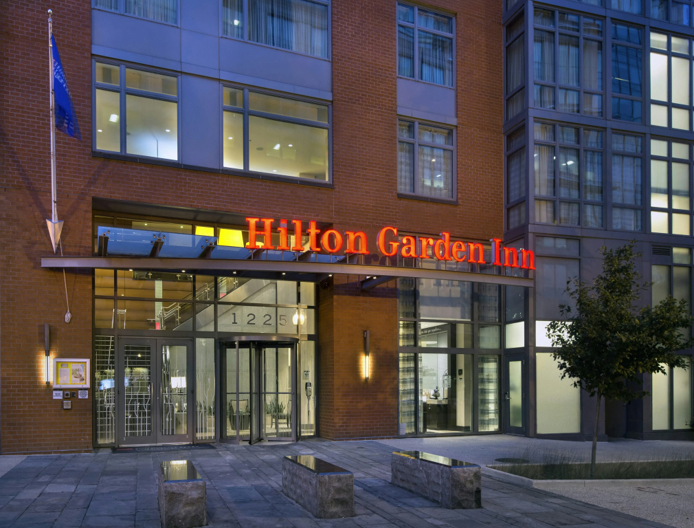 photo 1 of Hilton Garden Inn Washington DC/U.S. Capitol