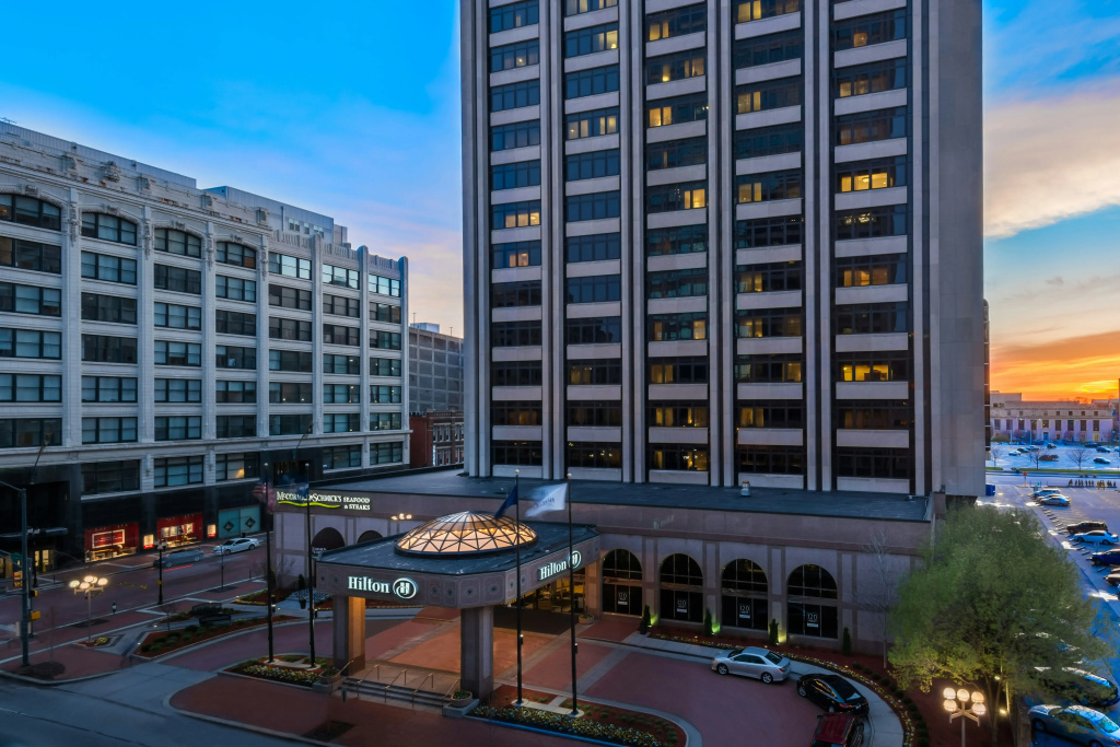 photo 1 of Hilton Indianapolis Hotel & Suites