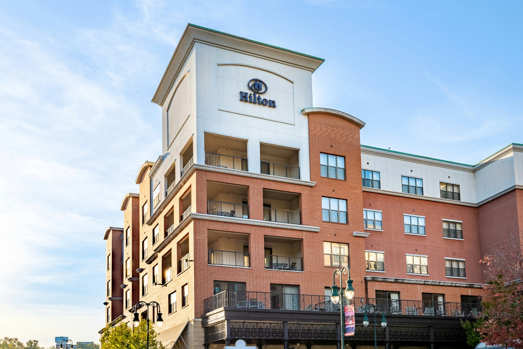 photo 1 of Hilton Promenade at Branson Landing