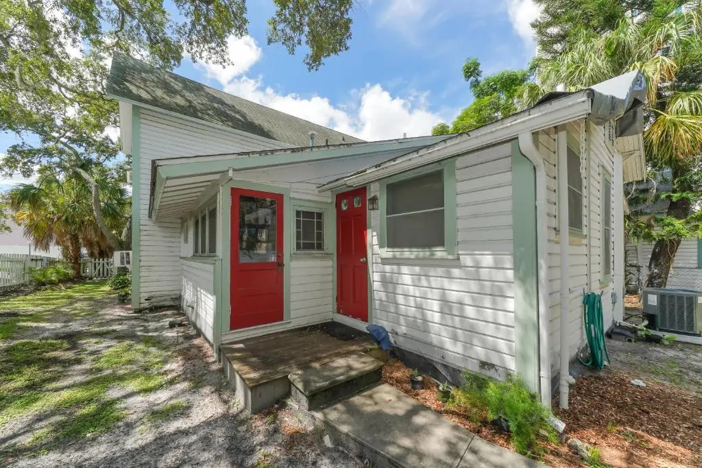 photo 1 of Historic home in downtown, Built in 1911