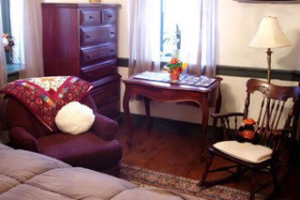 photo 1 of Historic Schoeneck Hotel B&B LLC